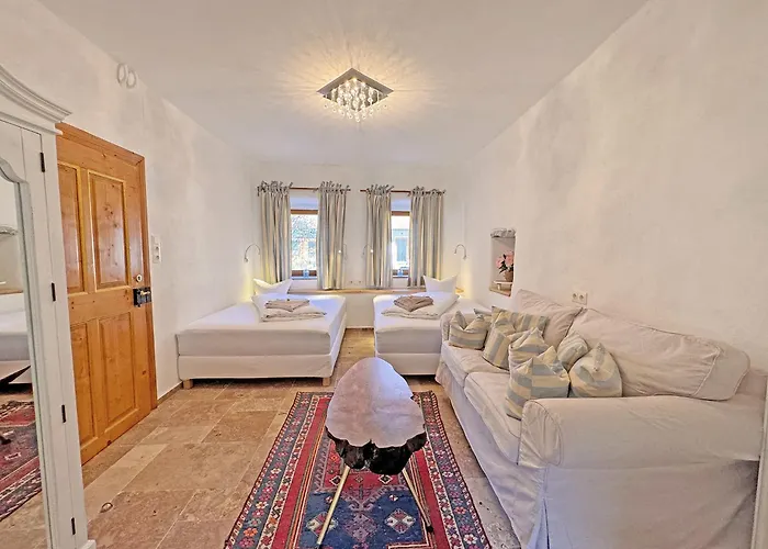 El Molino - Ehemalige Muehle Mit Grossem Gartenareal Modlisch